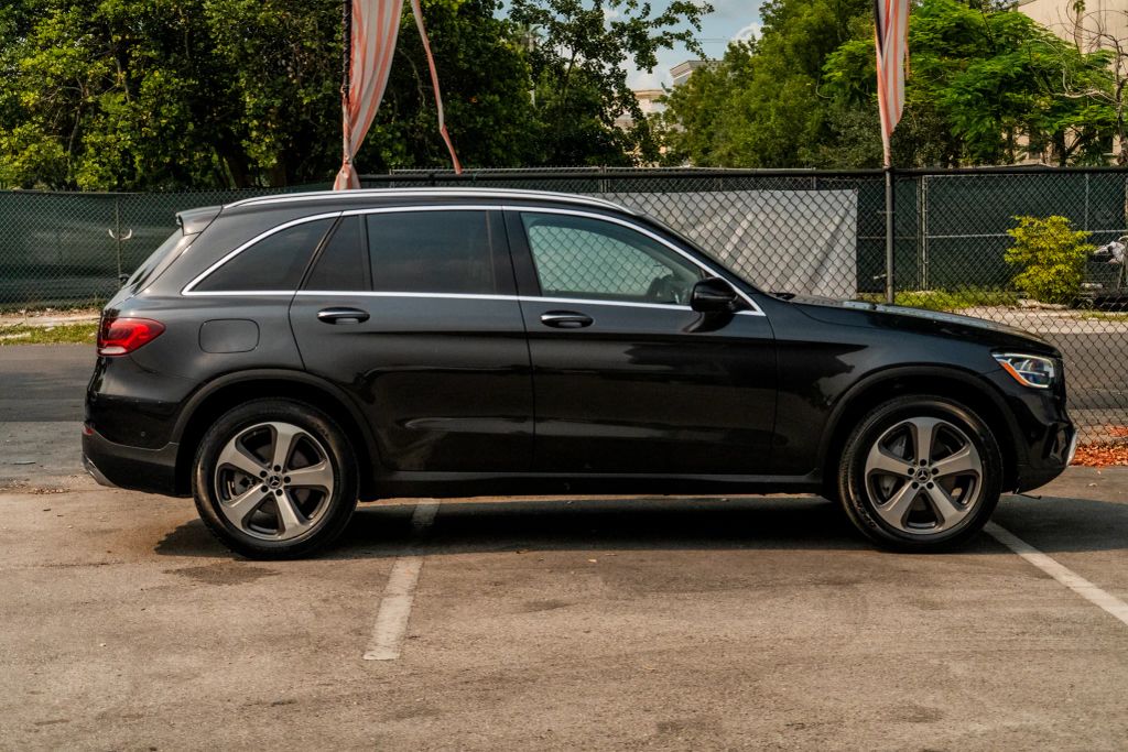 
								2020 Mercedes-Benz GLC GLC 300 Sport Utility 4D full									