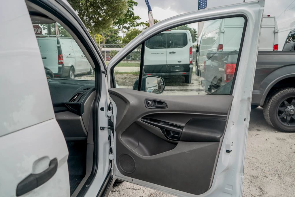 
								2019 Ford Transit Connect Cargo XL Van 4D full									