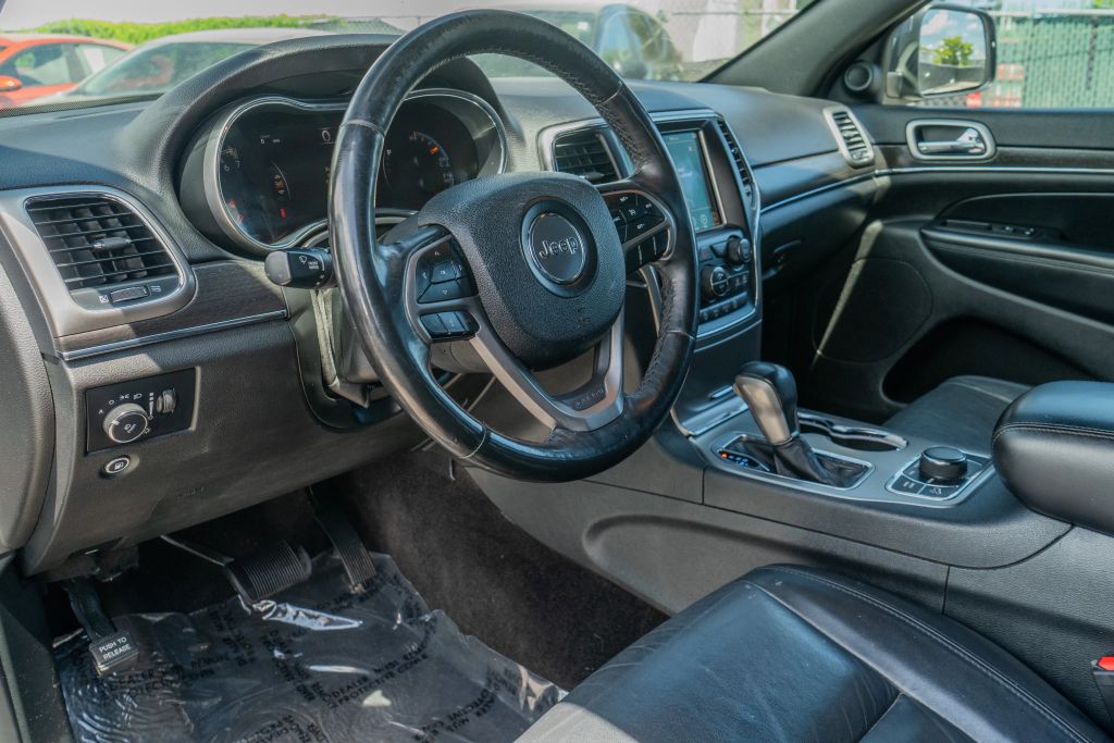 
								2018 Jeep Grand Cherokee Limited Sport Utility 4D full									