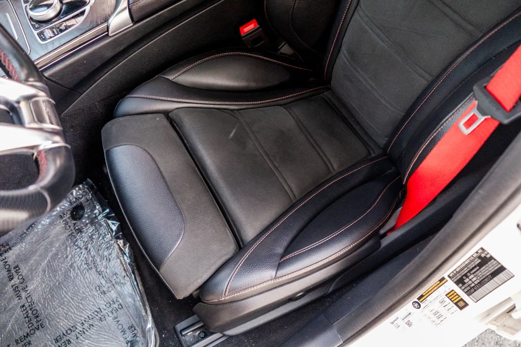 
								2020 Mercedes-Benz Mercedes-AMG C-Class C 43 AMG Sedan 4D full									