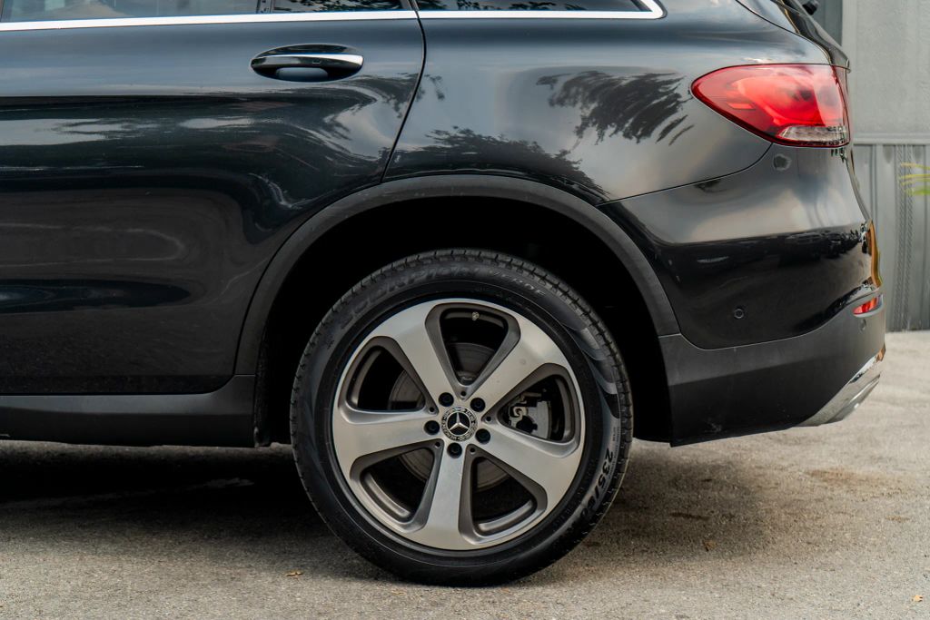 
								2020 Mercedes-Benz GLC GLC 300 Sport Utility 4D full									