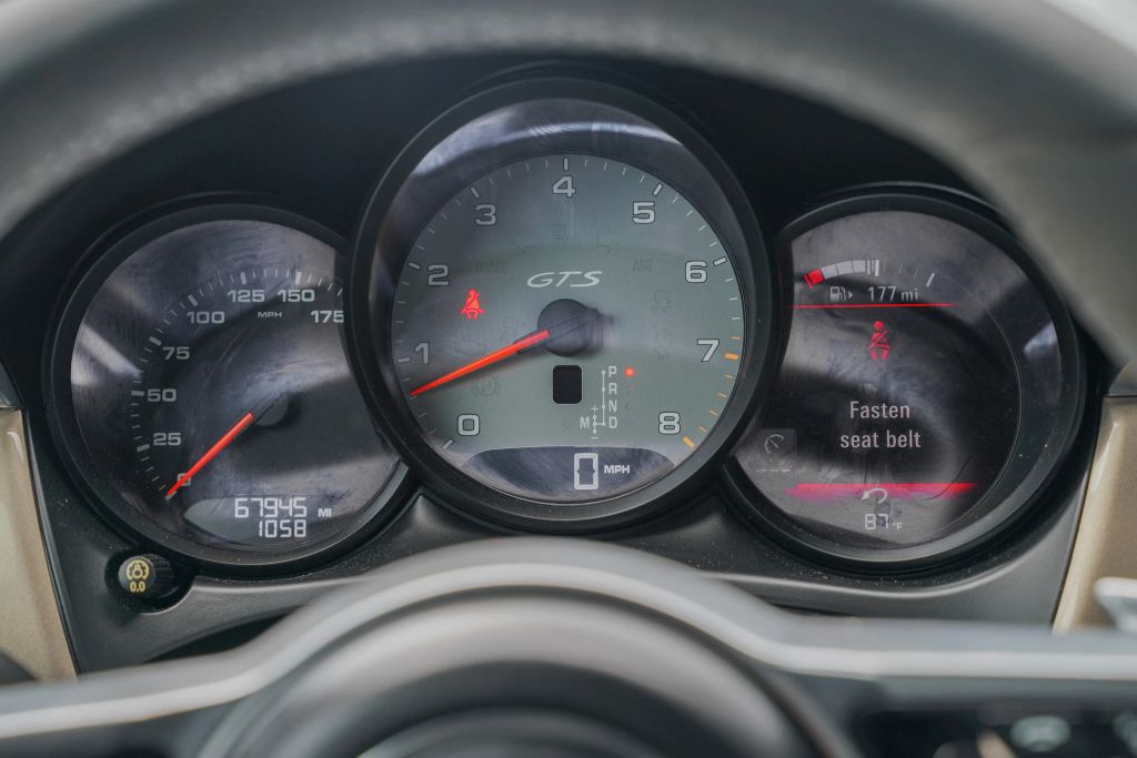 
								2018 Porsche Macan GTS Sport Utility 4D full									