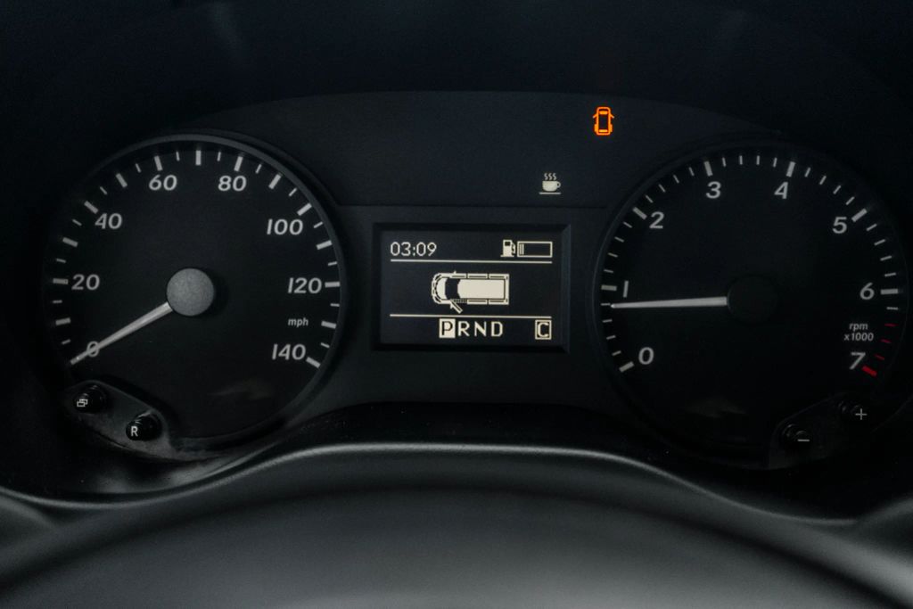 
								2018 Mercedes-Benz Metris WORKER Cargo Van 3D full									