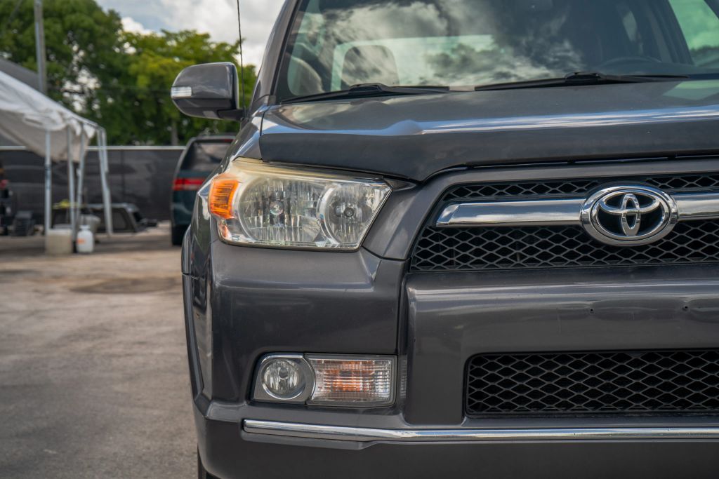 
								2012 Toyota 4Runner Limited Sport Utility 4D full									