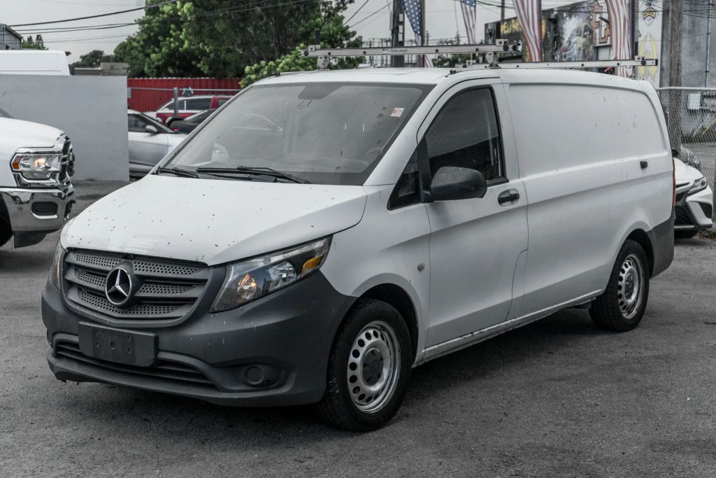 
								2018 Mercedes-Benz Metris WORKER Cargo Van 3D full									