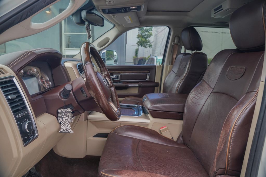 
								2018 Ram 3500 Crew Cab Laramie Longhorn Pickup 4D 8 ft full									