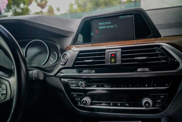 
								2019 BMW X3 sDrive30i Sport Utility 4D full									