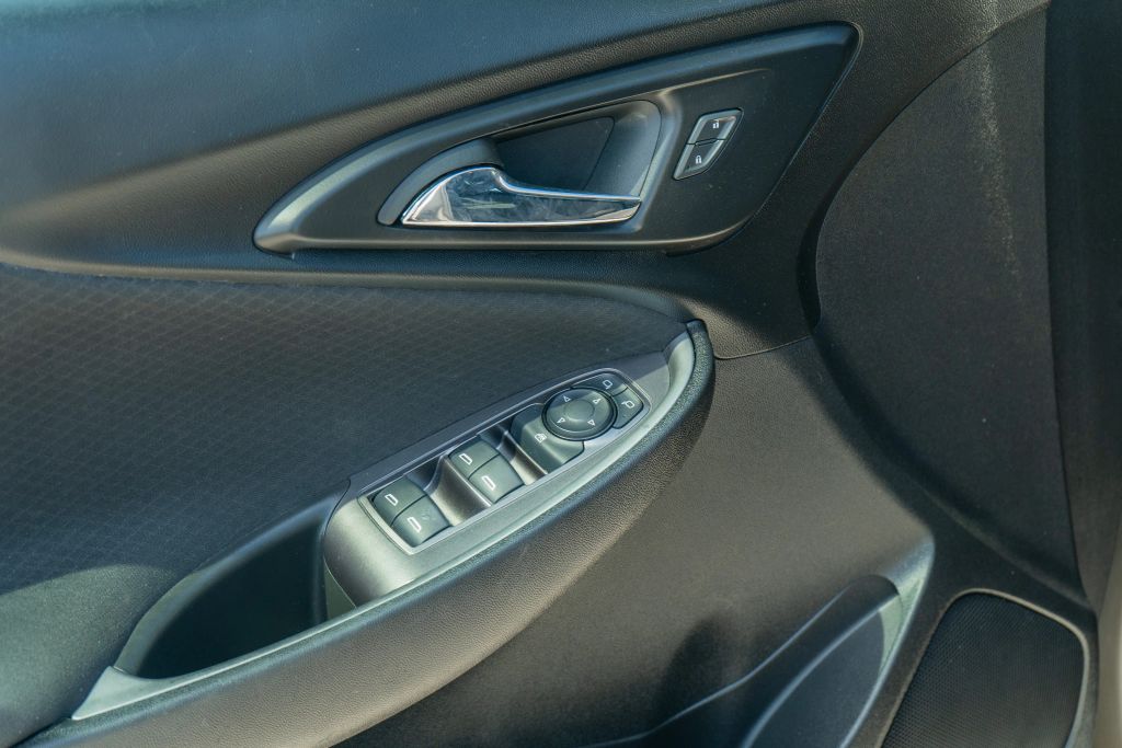 
								2022 Chevrolet Malibu LS Sedan 4D full									