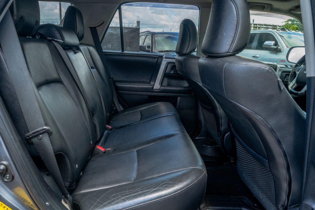 
								2012 Toyota 4Runner Limited Sport Utility 4D full									