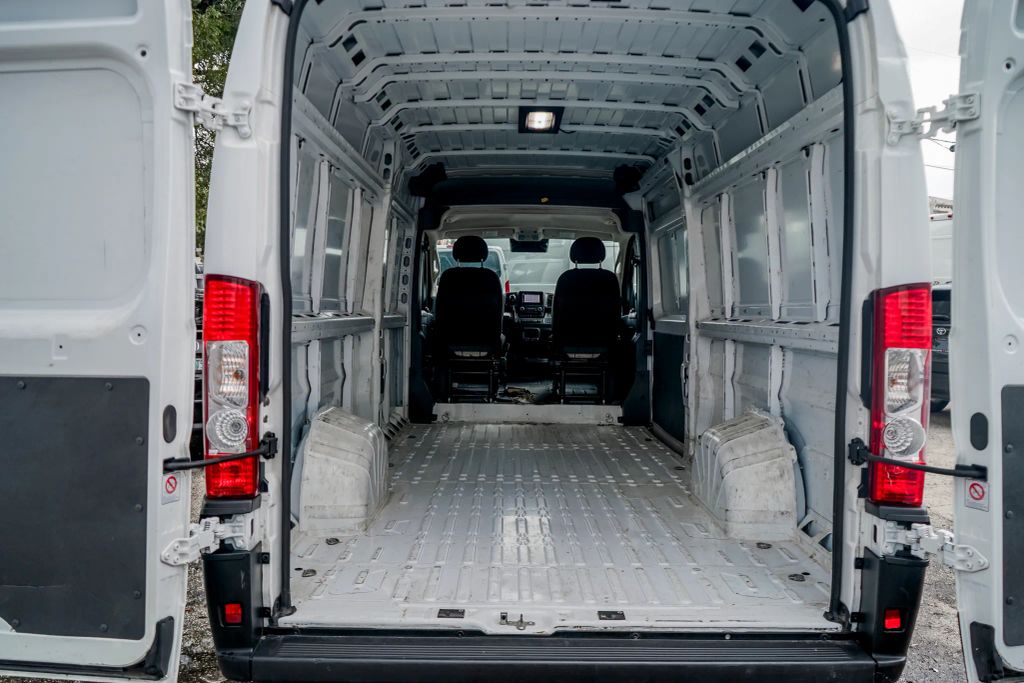 
								2023 Ram ProMaster Cargo Van 3500 High Roof Extended Van 3D full									