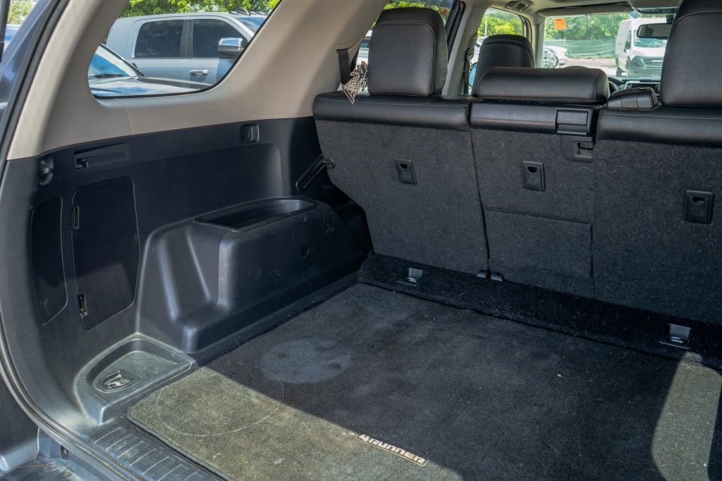 
								2012 Toyota 4Runner Limited Sport Utility 4D full									