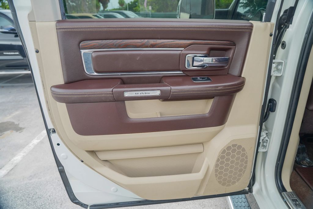 
								2018 Ram 3500 Crew Cab Laramie Longhorn Pickup 4D 8 ft full									