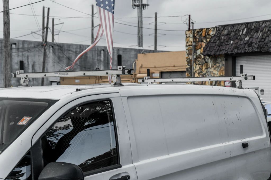 
								2018 Mercedes-Benz Metris WORKER Cargo Van 3D full									