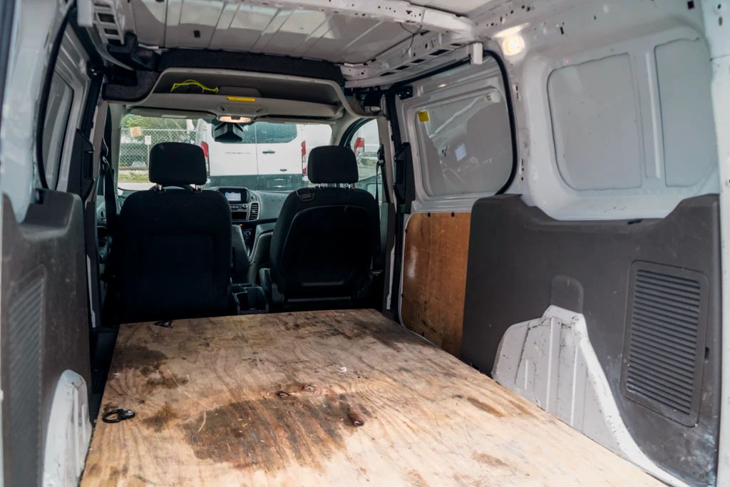 
								2019 Ford Transit Connect Cargo XL Van 4D full									