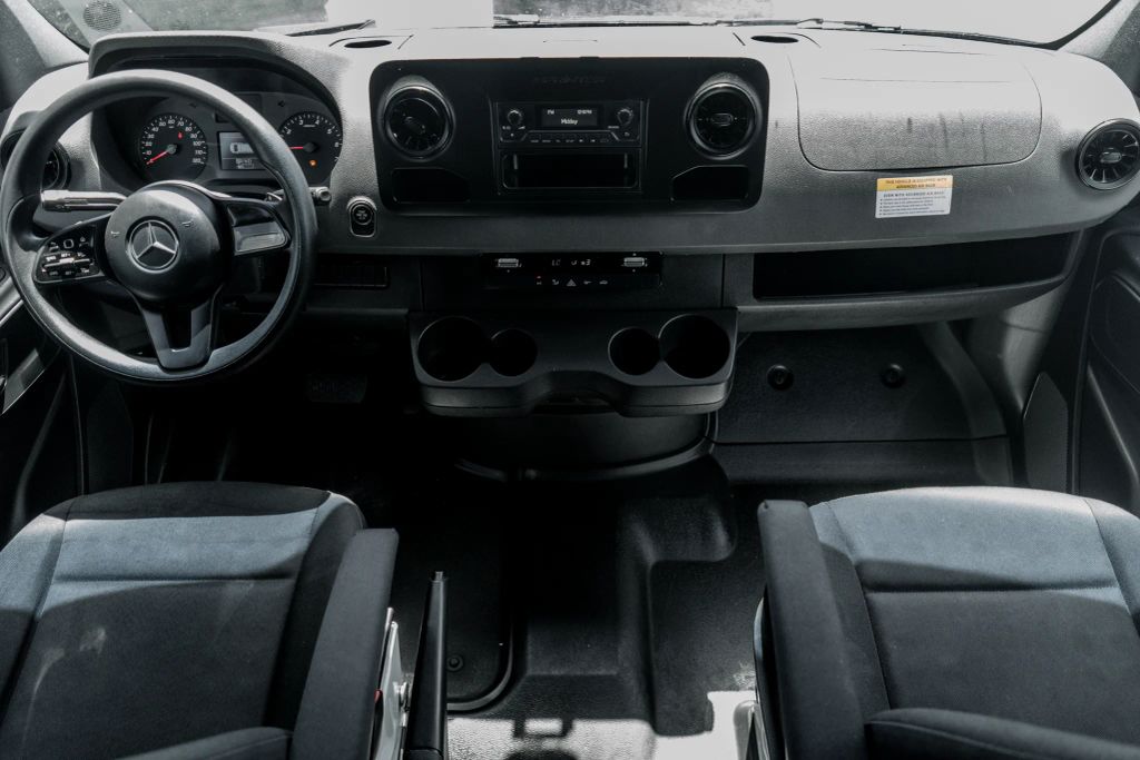 
								2023 Mercedes-Benz Sprinter 2500 Cargo High Roof w/170  WB Van 3D full									