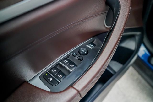 
								2019 BMW X3 sDrive30i Sport Utility 4D full									