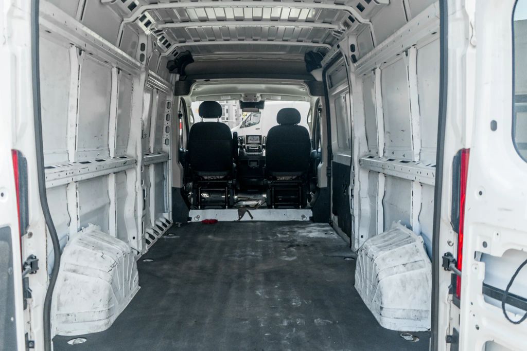 
								2022 Ram ProMaster Cargo Van 2500 High Roof Van 3D full									