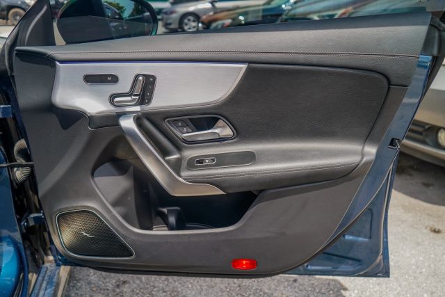 
								2020 Mercedes-Benz Mercedes-AMG CLA CLA 35 4MATIC Coupe 4D full									