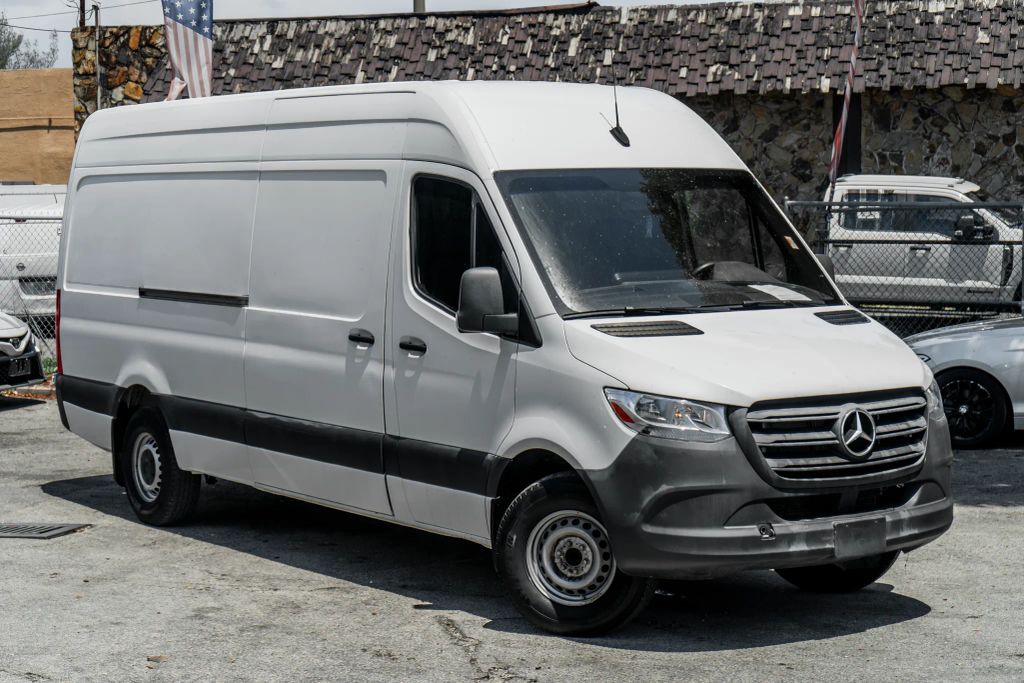 
								2021 Mercedes-Benz Sprinter 2500 Cargo High Roof w/170  WB Van 3D full									
