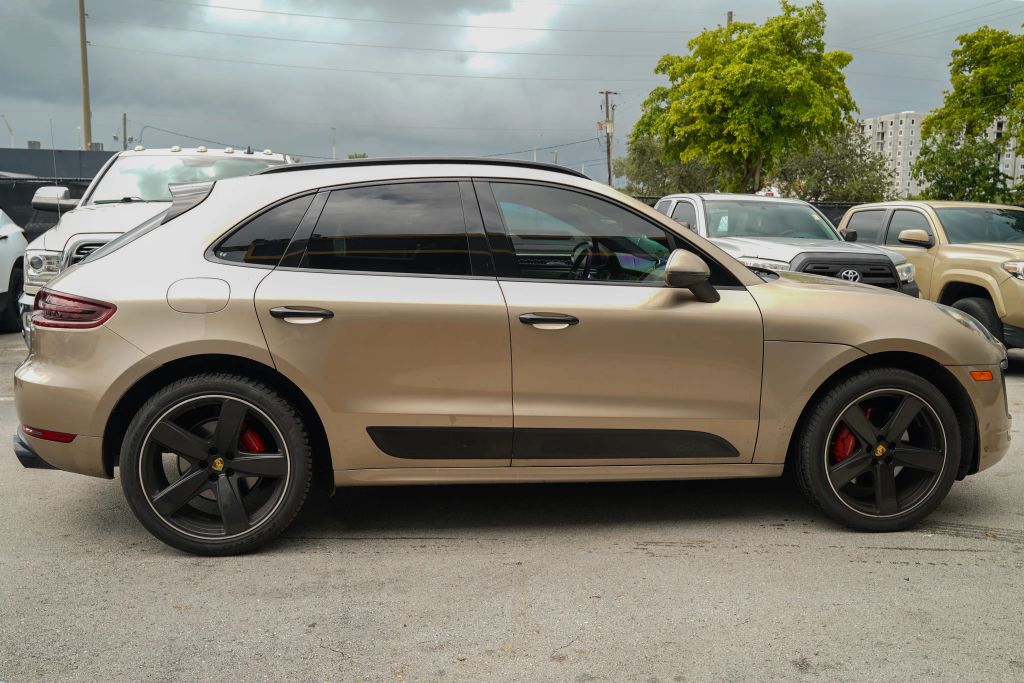 
								2018 Porsche Macan GTS Sport Utility 4D full									