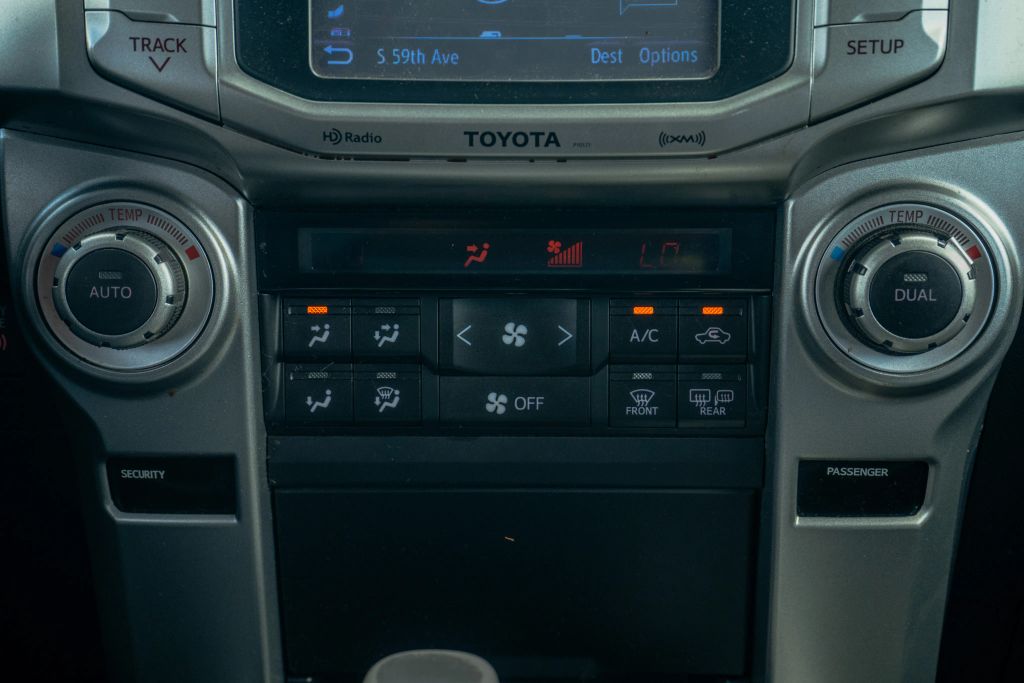 
								2012 Toyota 4Runner Limited Sport Utility 4D full									