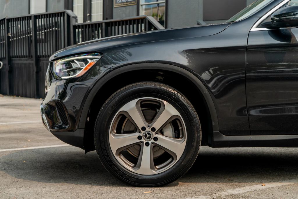 
								2020 Mercedes-Benz GLC GLC 300 Sport Utility 4D full									