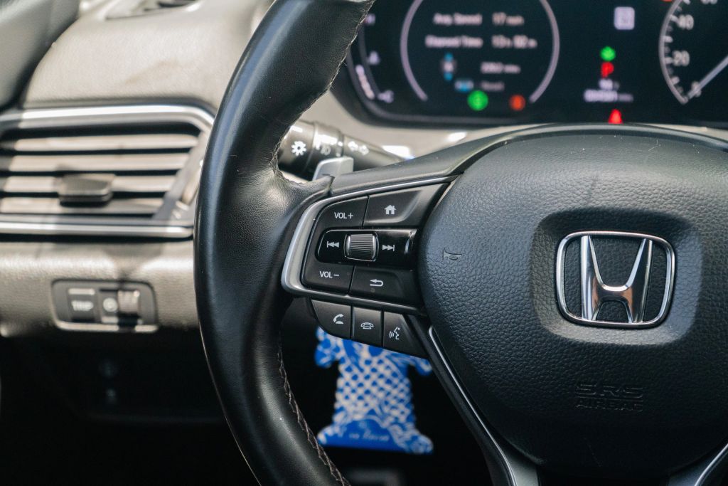 
								2020 Honda Accord Sport Sedan 4D full									