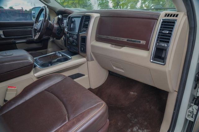 
								2018 Ram 3500 Crew Cab Laramie Longhorn Pickup 4D 8 ft full									