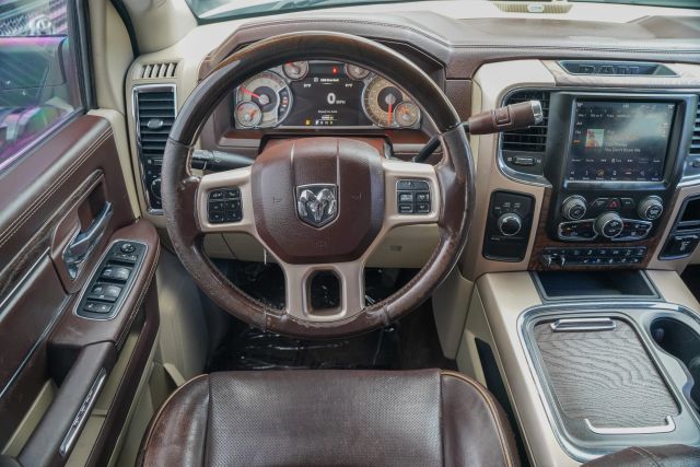 
								2018 Ram 3500 Crew Cab Laramie Longhorn Pickup 4D 8 ft full									