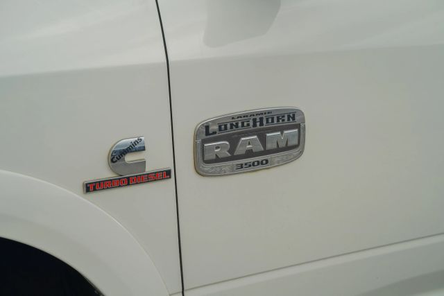 
								2018 Ram 3500 Crew Cab Laramie Longhorn Pickup 4D 8 ft full									