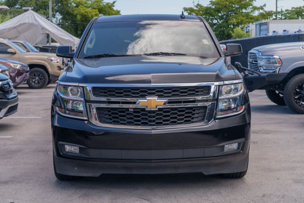 
								2017 Chevrolet Suburban LT Sport Utility 4D full									