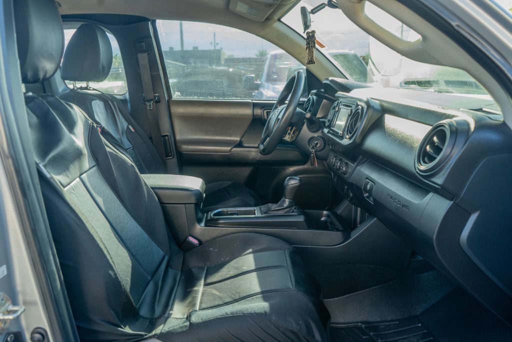 
								2017 Toyota Tacoma Access Cab SR Pickup 4D 6 ft full									