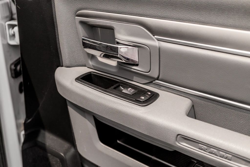 
								2014 Ram 1500 Crew Cab Big Horn Pickup 4D 6 1/3 ft full									