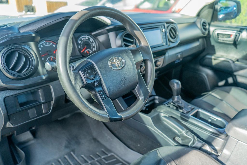 
								2017 Toyota Tacoma Access Cab SR Pickup 4D 6 ft full									