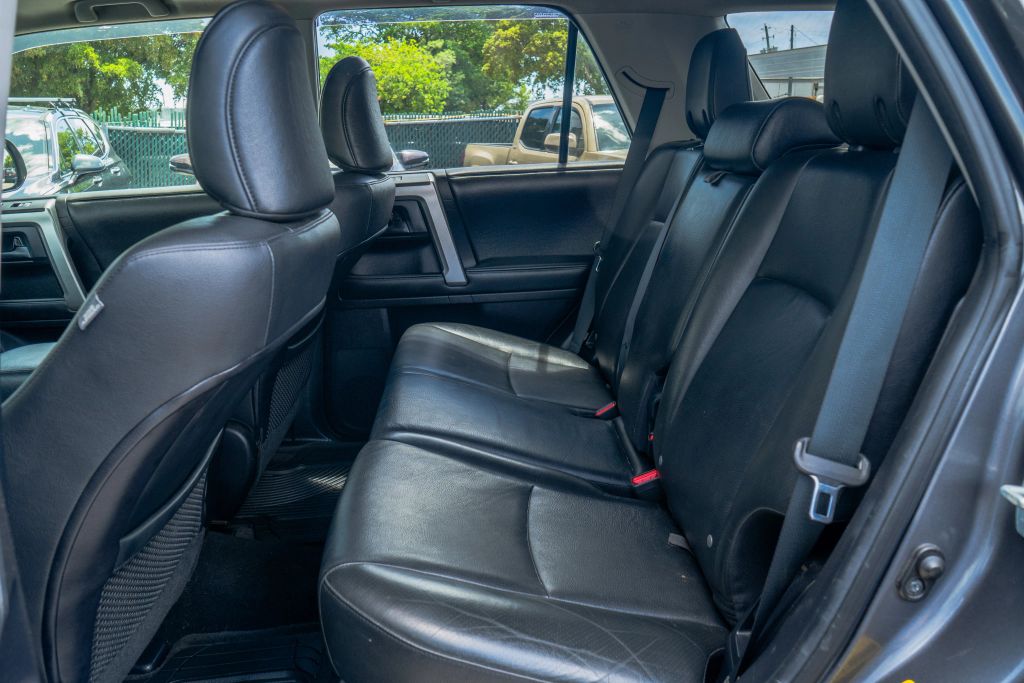 
								2012 Toyota 4Runner Limited Sport Utility 4D full									