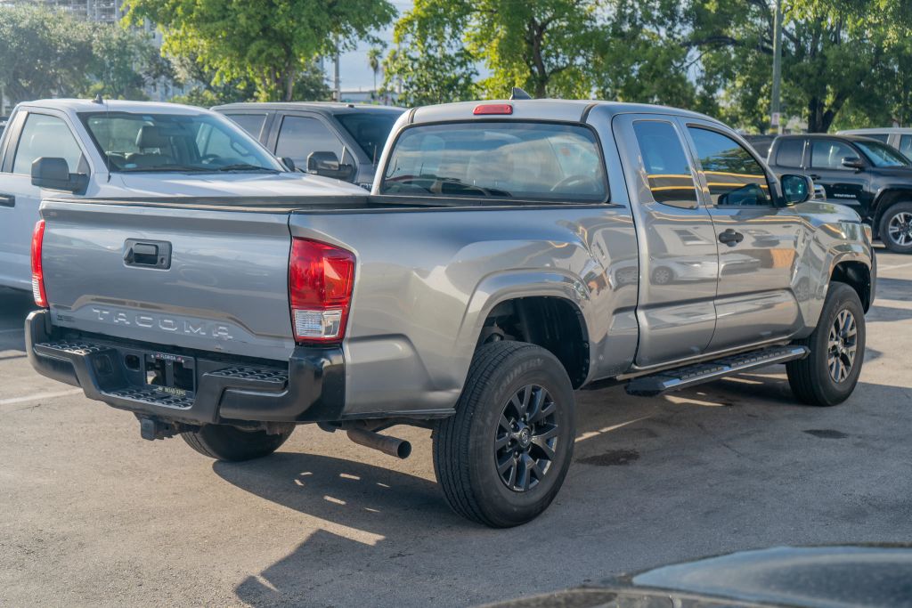 
								2017 Toyota Tacoma Access Cab SR Pickup 4D 6 ft full									