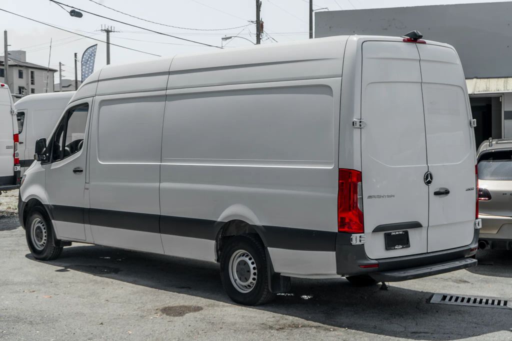 
								2023 Mercedes-Benz Sprinter 2500 Cargo High Roof w/170  WB Van 3D full									