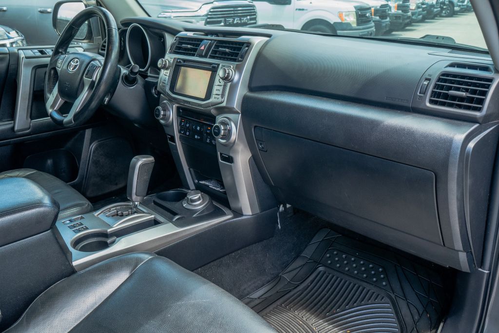 
								2012 Toyota 4Runner Limited Sport Utility 4D full									