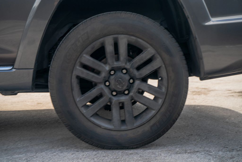 
								2012 Toyota 4Runner Limited Sport Utility 4D full									