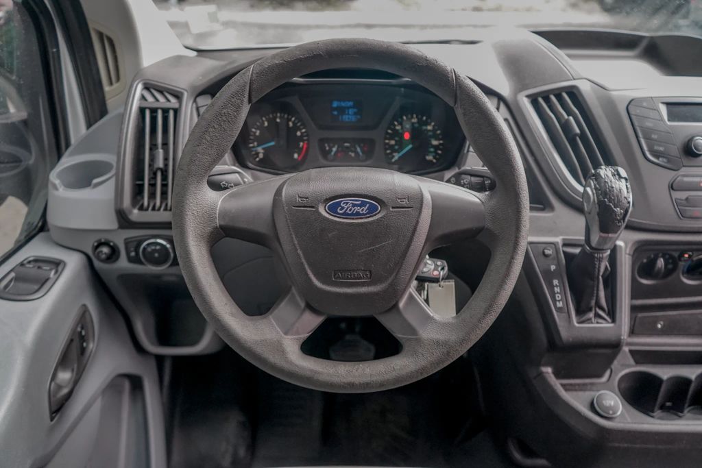 
								2017 Ford Transit 250 Van Low Roof w/60/40 Side Door w/RWB Van 3D full									