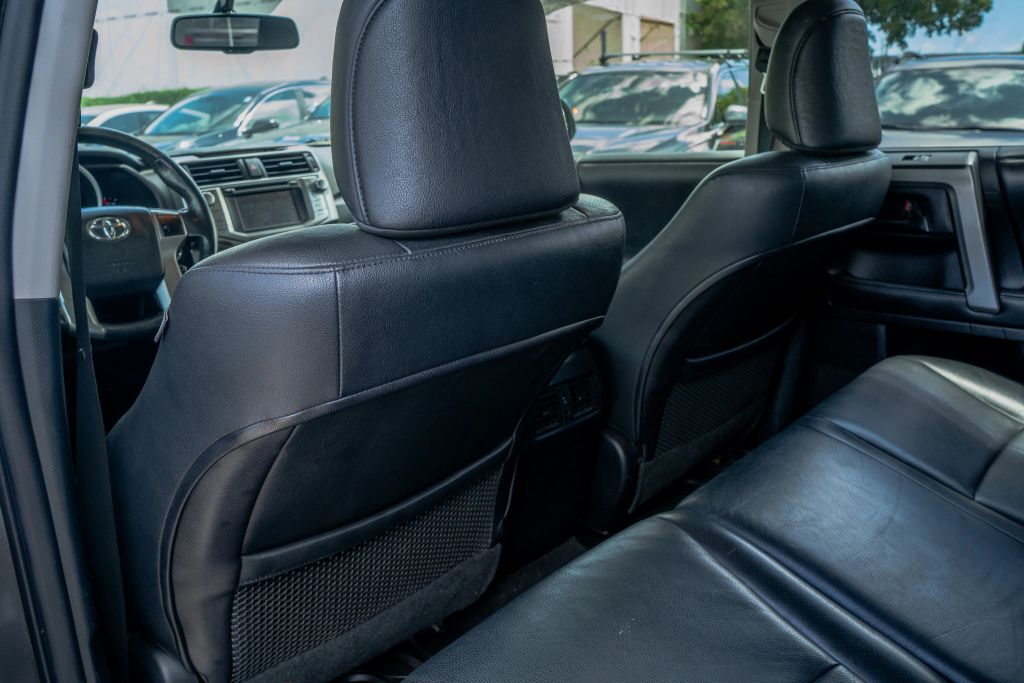 
								2012 Toyota 4Runner Limited Sport Utility 4D full									