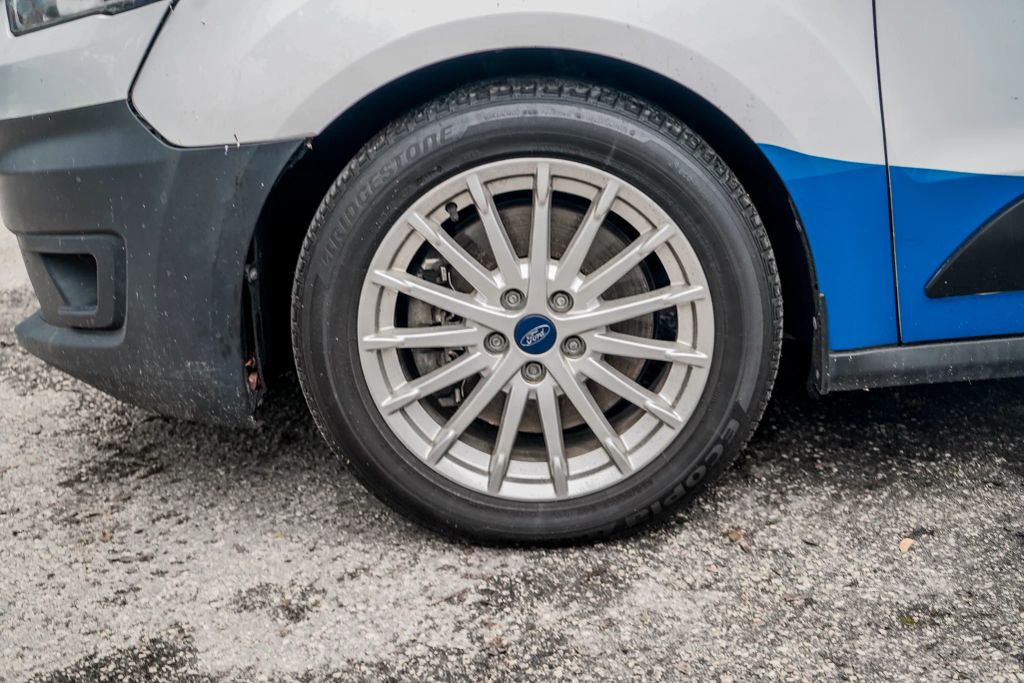 
								2019 Ford Transit Connect Cargo XL Van 4D full									