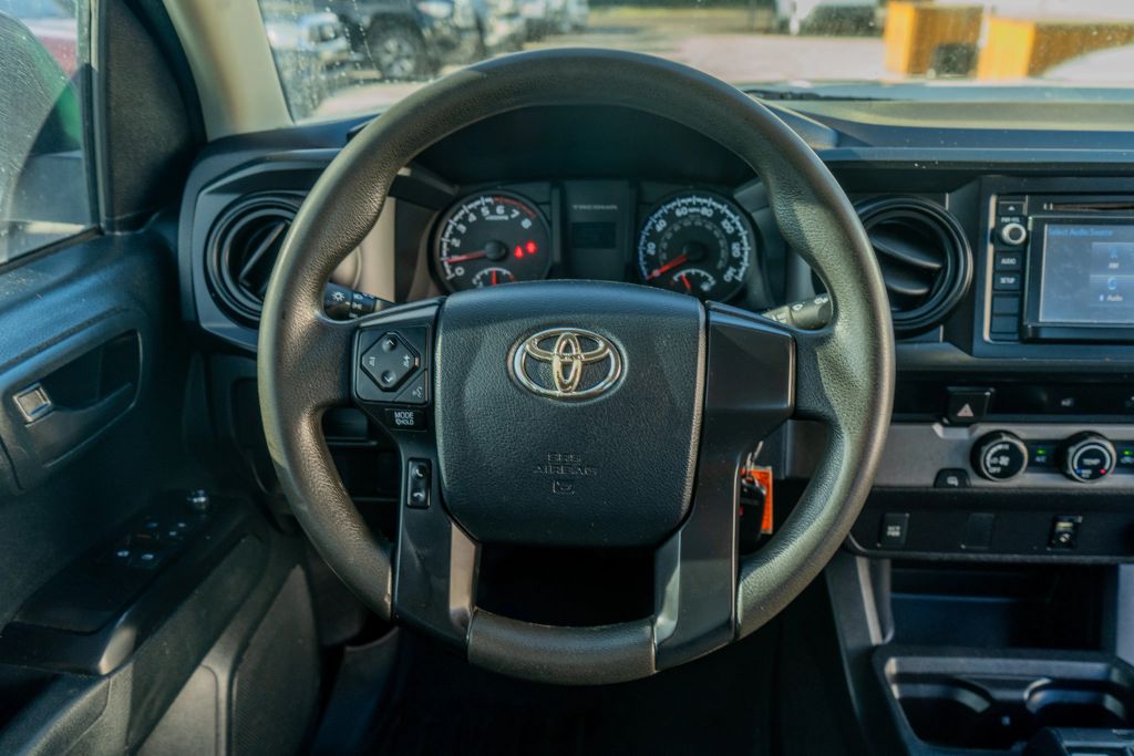 
								2017 Toyota Tacoma Access Cab SR Pickup 4D 6 ft full									