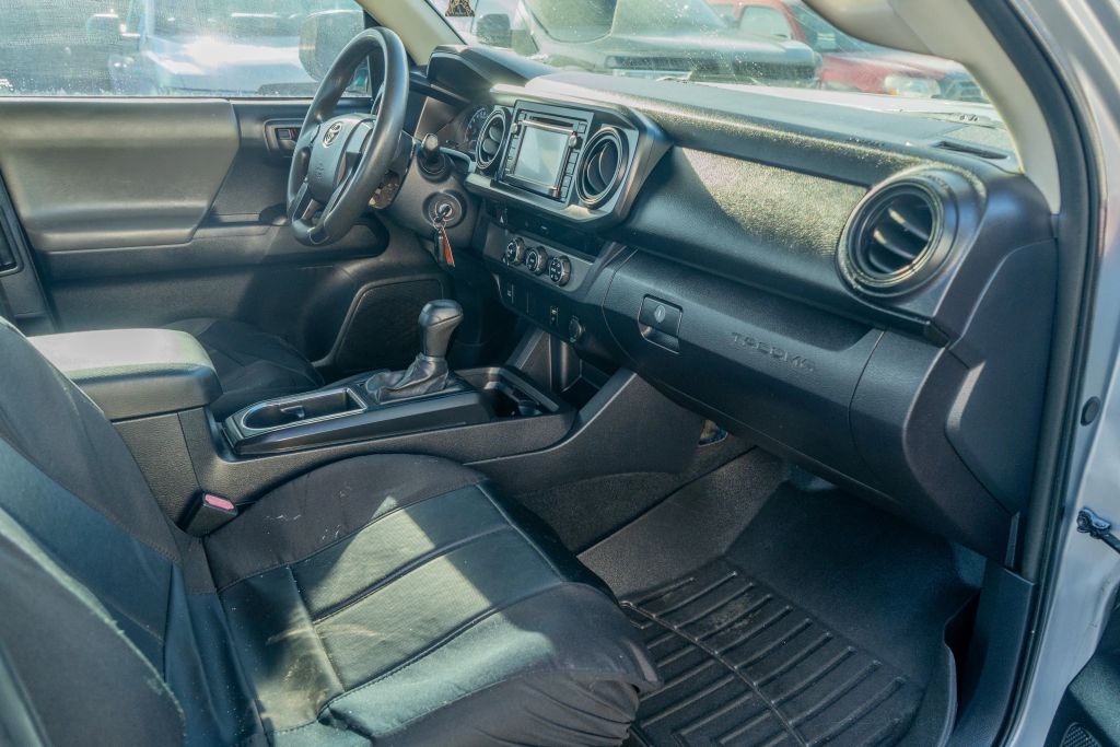 
								2017 Toyota Tacoma Access Cab SR Pickup 4D 6 ft full									