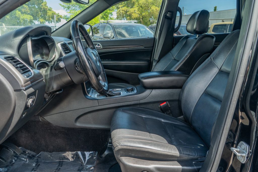 
								2018 Jeep Grand Cherokee Limited Sport Utility 4D full									