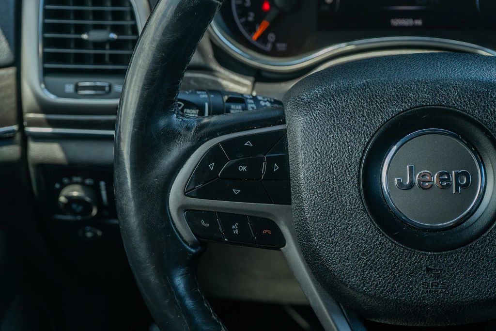 
								2018 Jeep Grand Cherokee Limited Sport Utility 4D full									