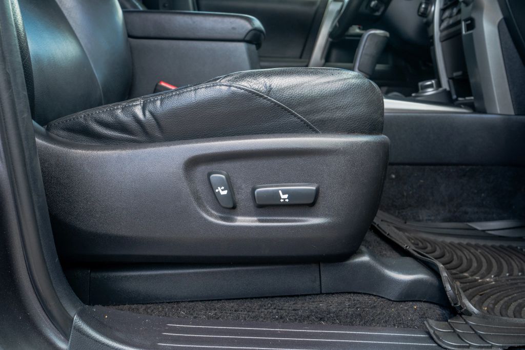 
								2012 Toyota 4Runner Limited Sport Utility 4D full									