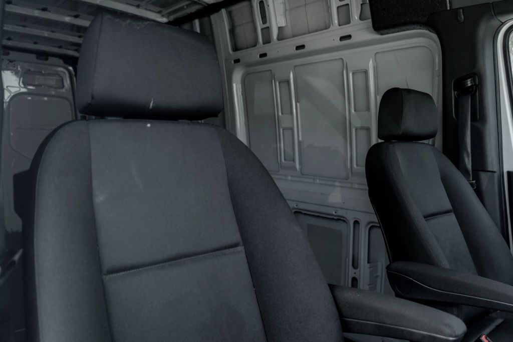 
								2023 Mercedes-Benz Sprinter 2500 Cargo High Roof w/170  WB Van 3D full									