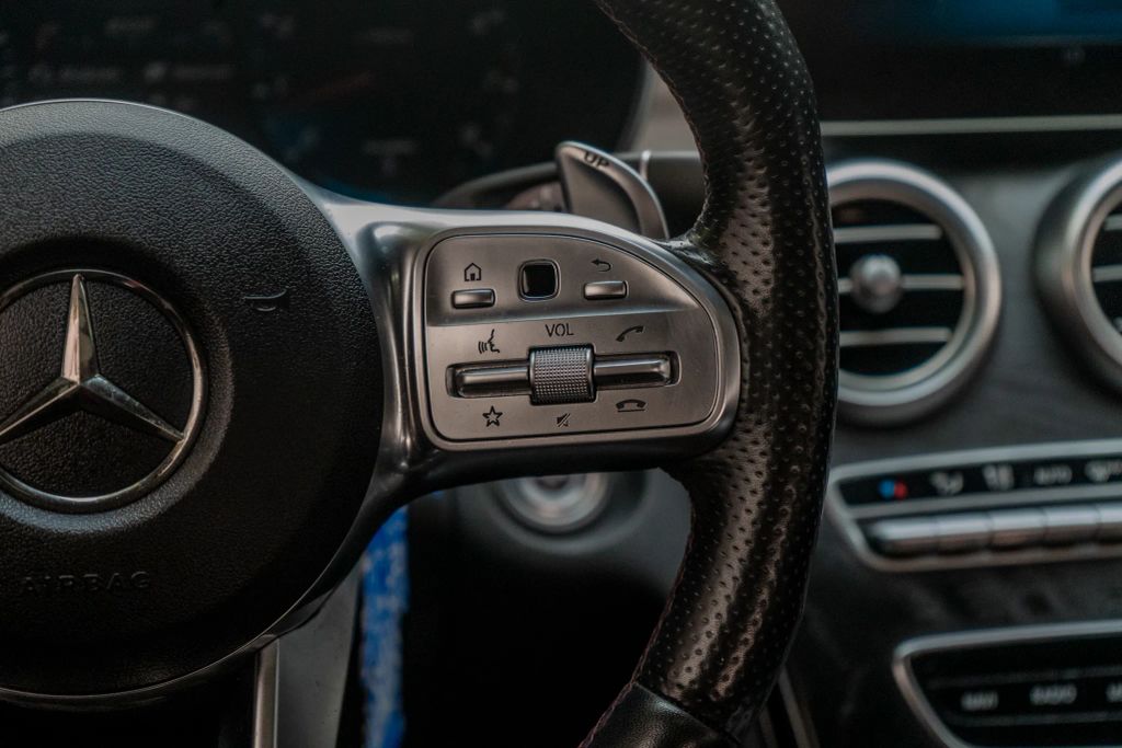 
								2020 Mercedes-Benz Mercedes-AMG C-Class C 43 AMG Sedan 4D full									