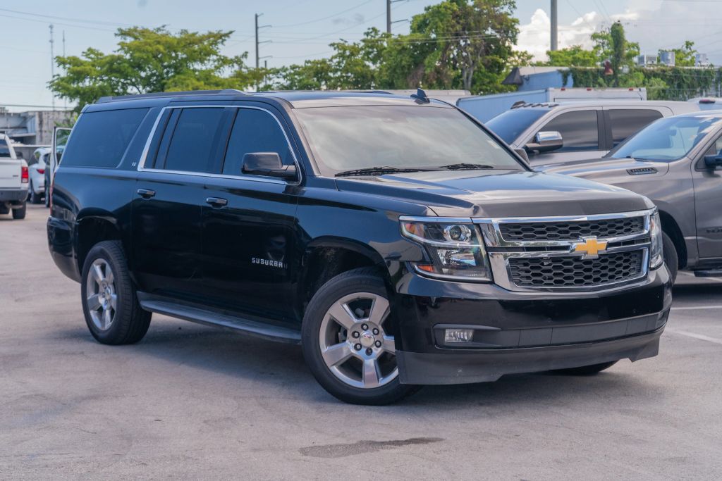 
								2017 Chevrolet Suburban LT Sport Utility 4D full									